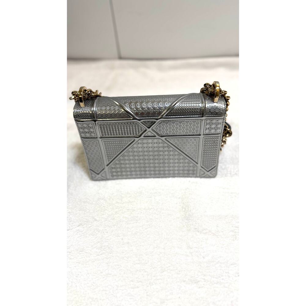Dior Diorama Flap Bag Cannage Embossed Medium shoulder bag - Picture 5 of 14